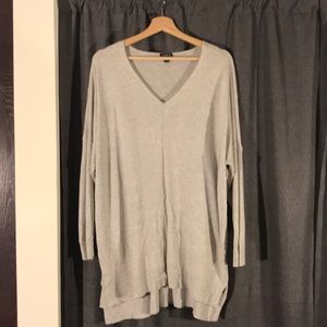 NWOT TORRID SIZE 2 (18/20) TUNIC SWEATER